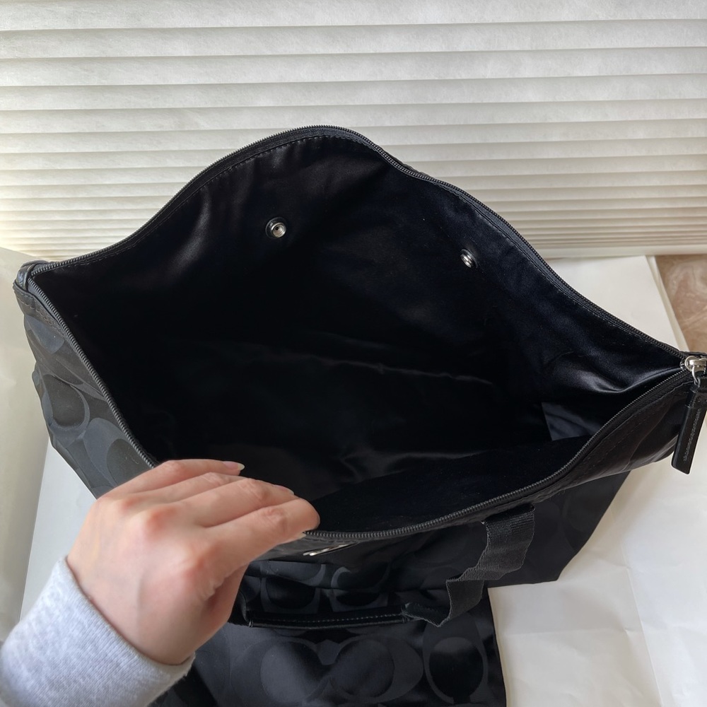 large tote bag, very new